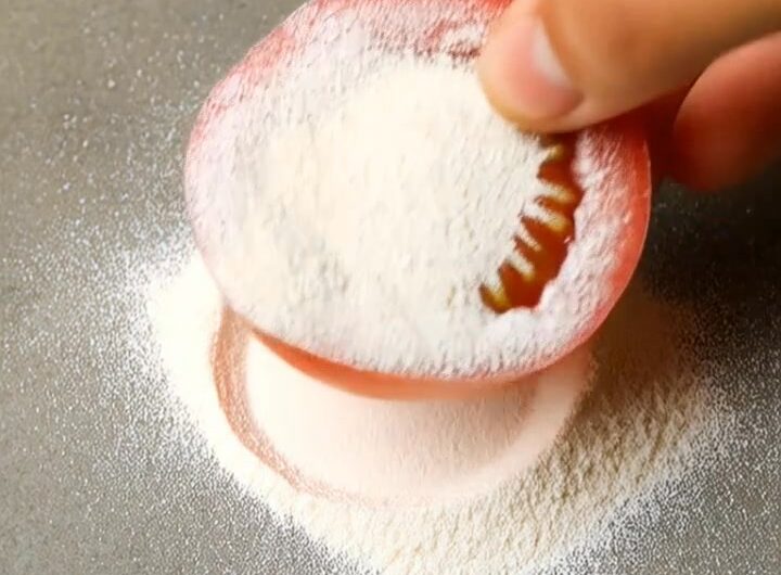 Tomate y almidón de maíz: el dúo natural para una piel juvenil