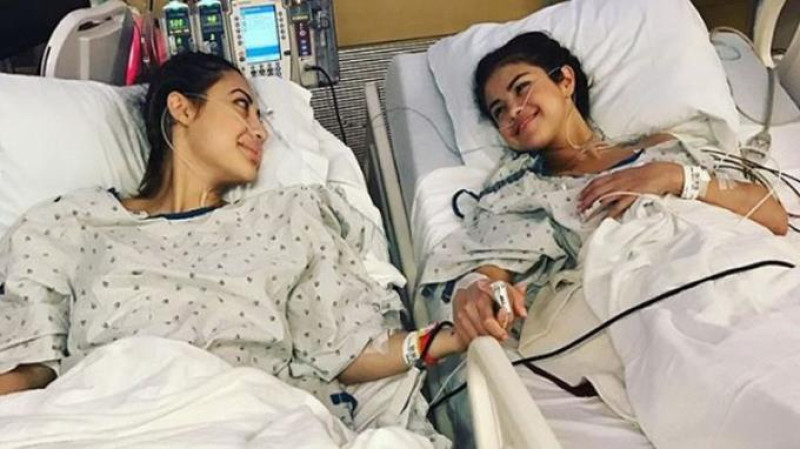 Amiga que le donó riñón a Selena Gomez habla tras no ser invitada a la boda de la artista