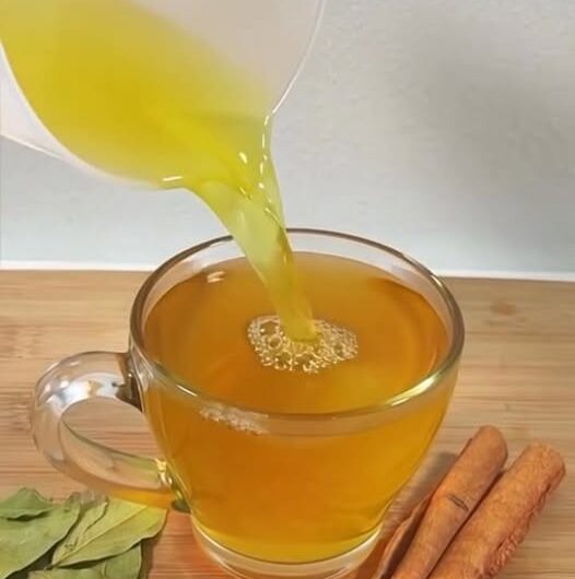 El Secreto Japonés: Té Natural para Acelerar el Metabolismo, Mejorar la Digestión y Desinflamar el Vientre